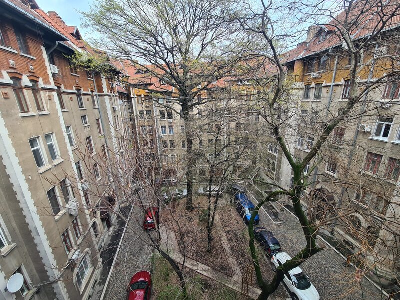 Unirii, Timpuri Noi, garsoniera, centrala proprie.