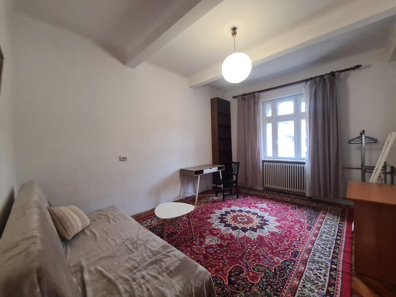 Unirii, Timpuri Noi, garsoniera, centrala proprie.