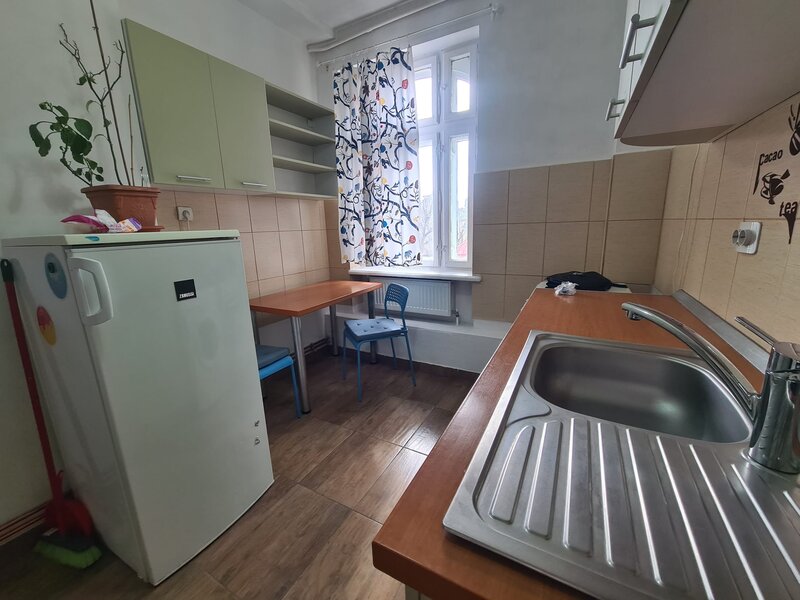 Unirii, Timpuri Noi, garsoniera, centrala proprie.